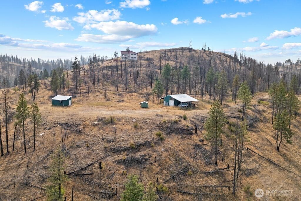 31725 N Hawk Creek Ranch Rd Property Photo 32