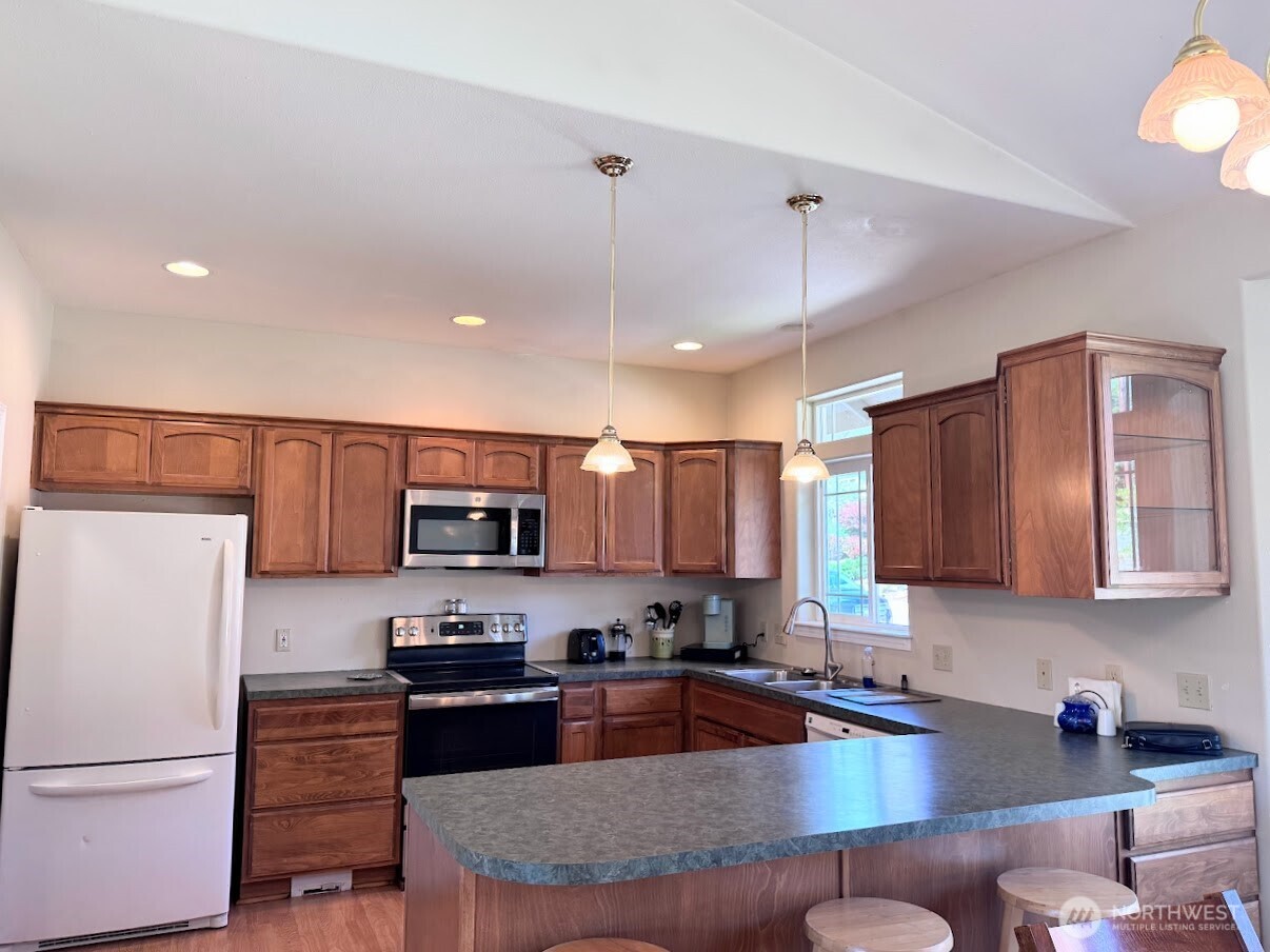 1511 N Anne Avenue Property Photo 3