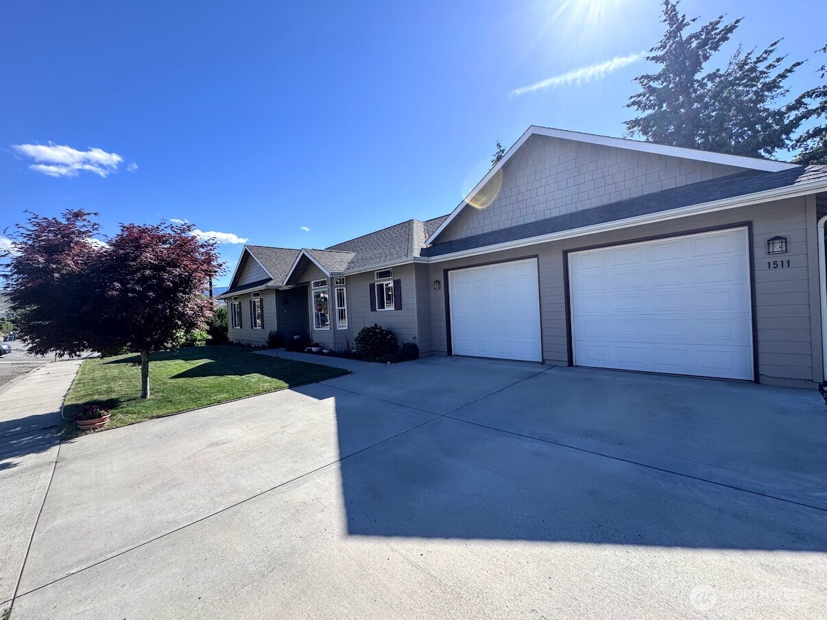 1511 N Anne Avenue Property Photo 24