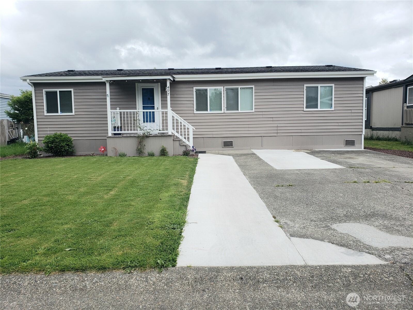 497 Willow Drive 125 Property Photo 1
