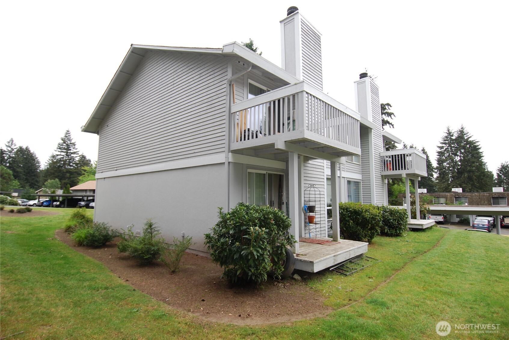34025 1st Place Property Photo 4
