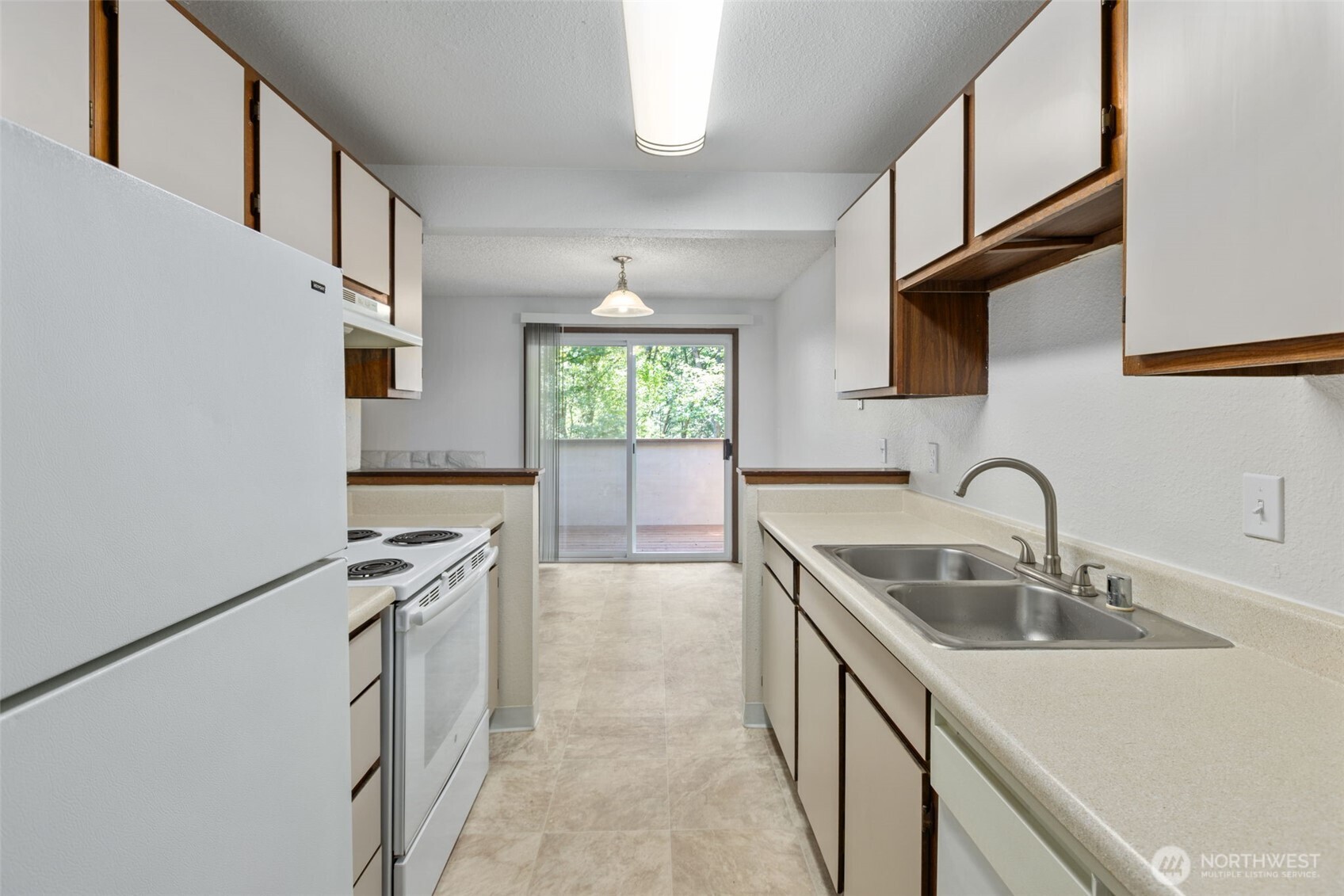 34025 1st Place Property Photo 15