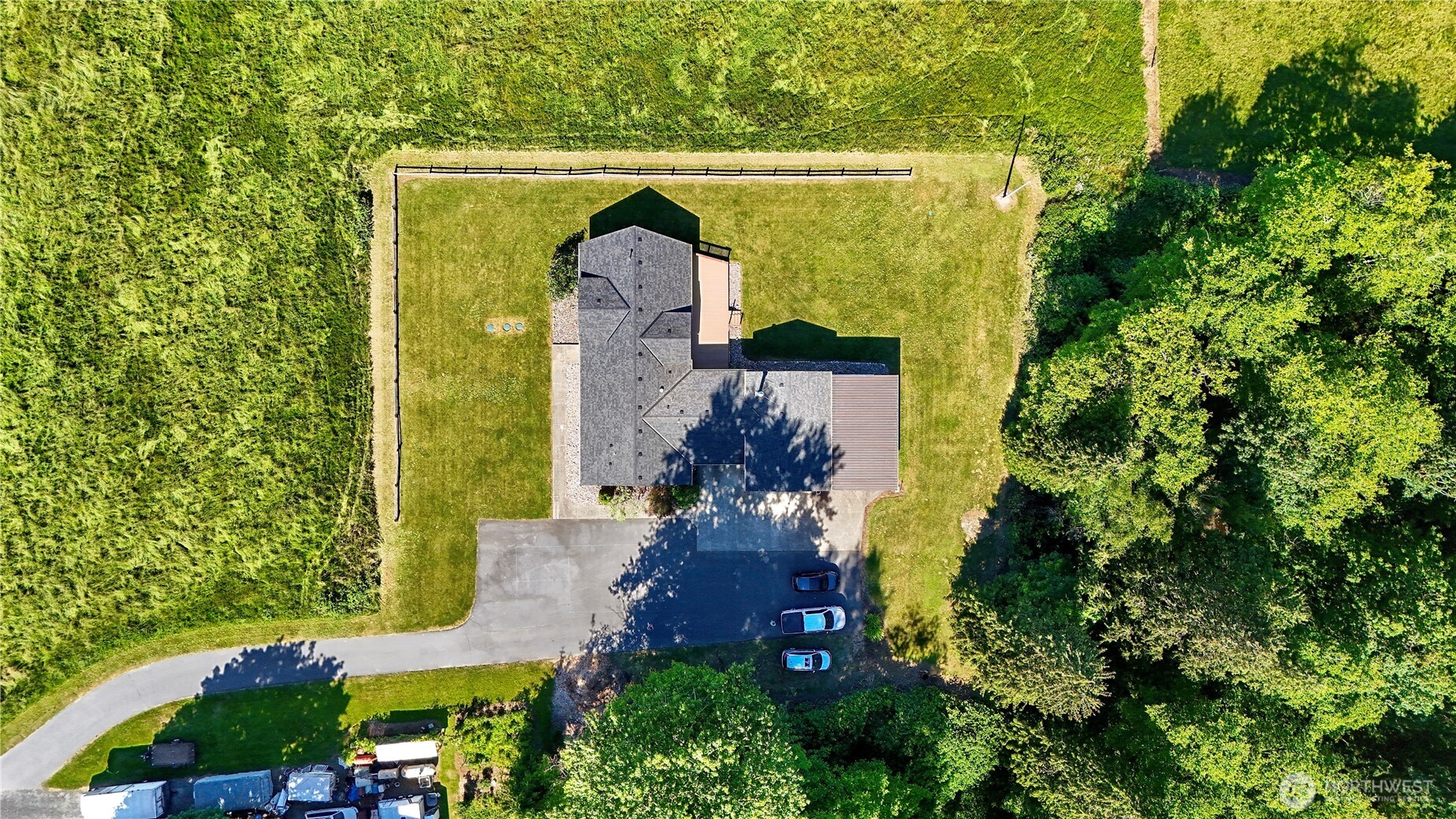 4004 Brown Road Property Photo 6
