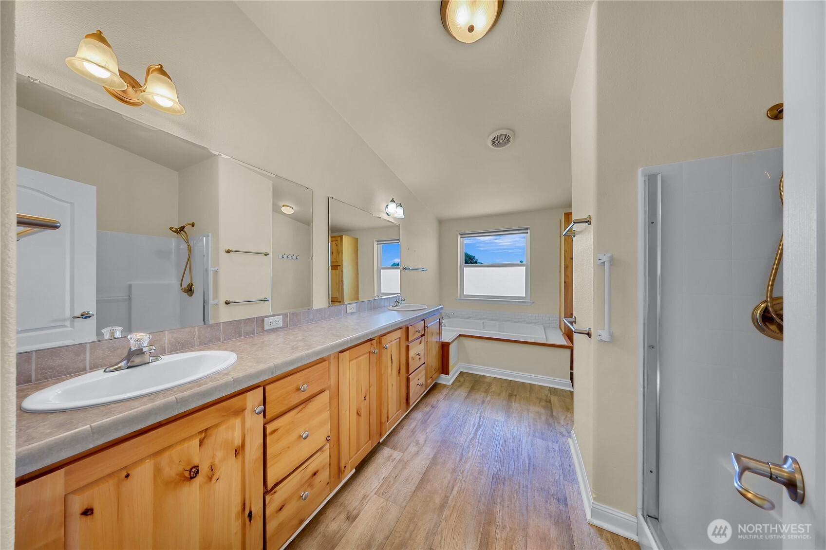 4004 Brown Road Property Photo 33