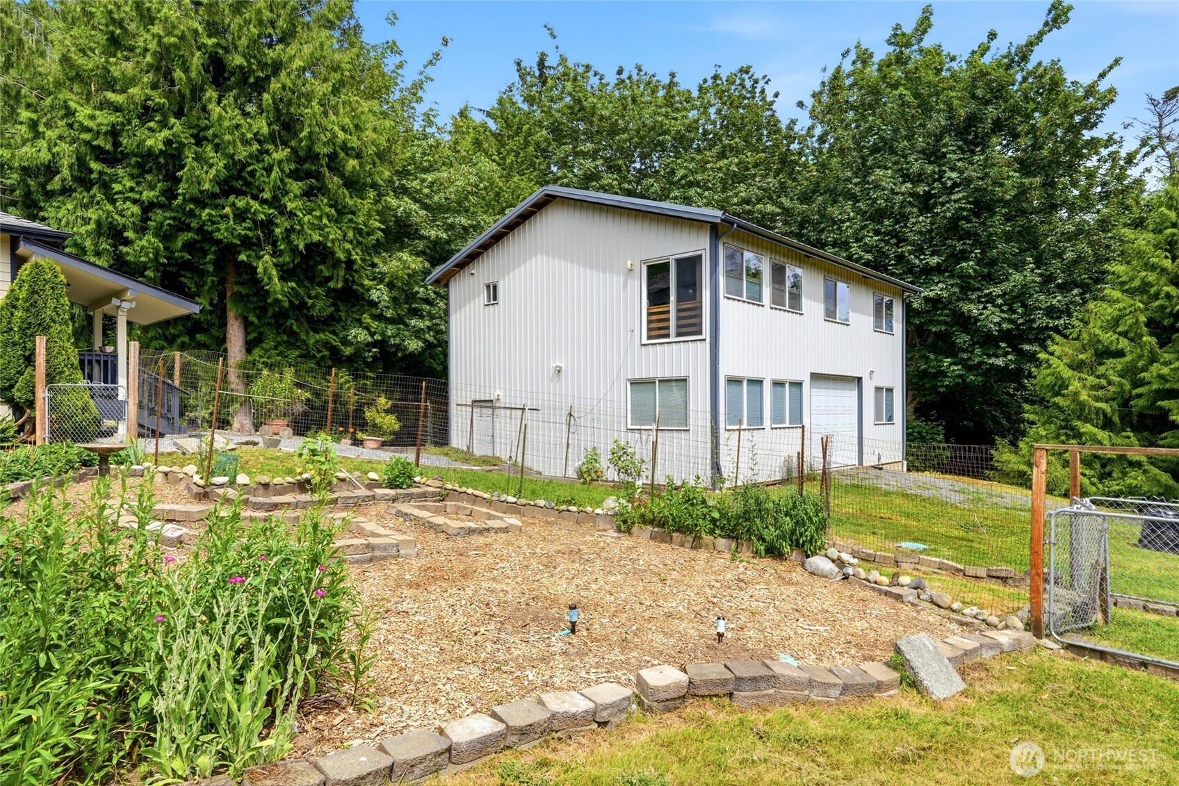 11525 76th Avenue Property Photo 33