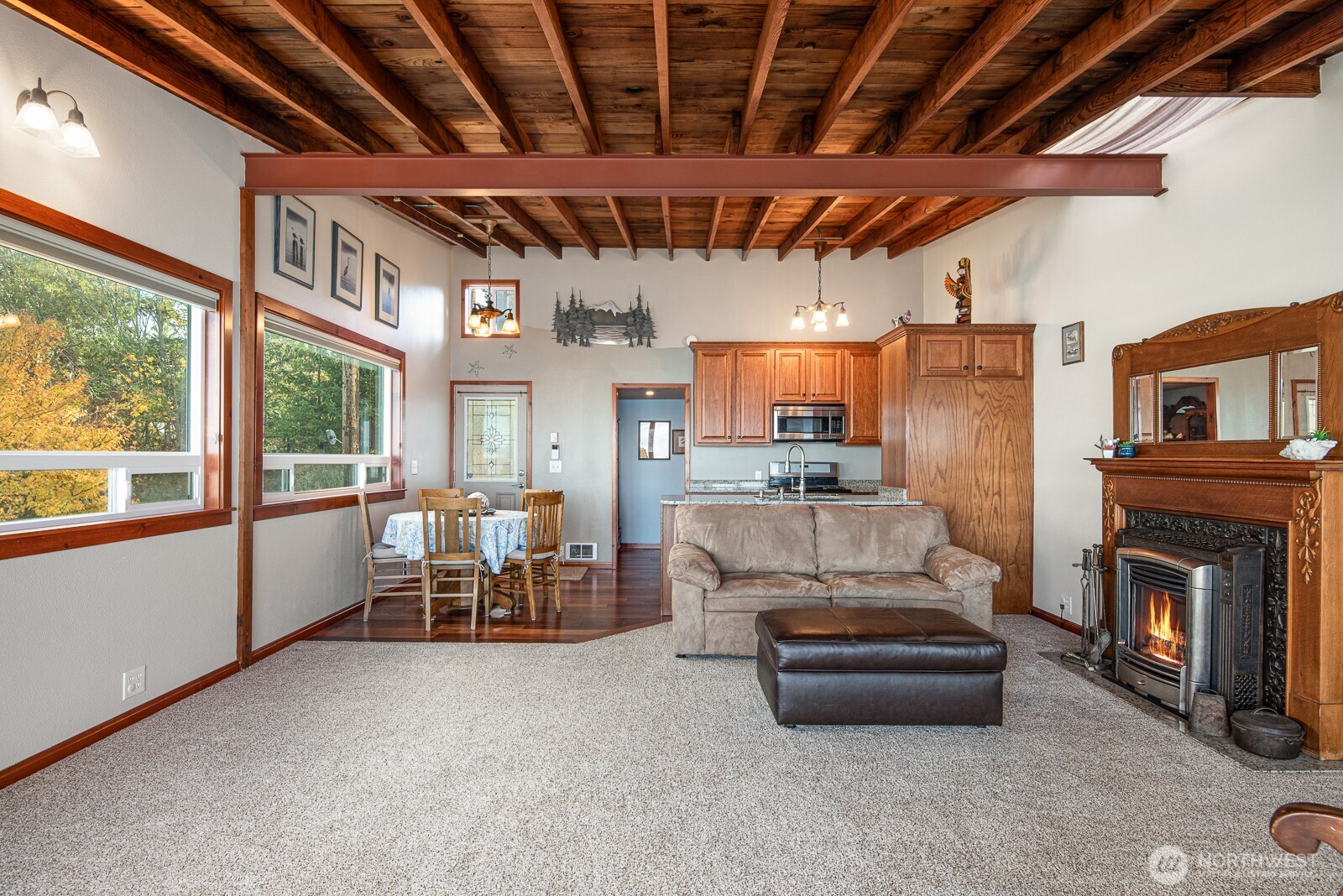 19422 Soundview Drive Property Photo 15