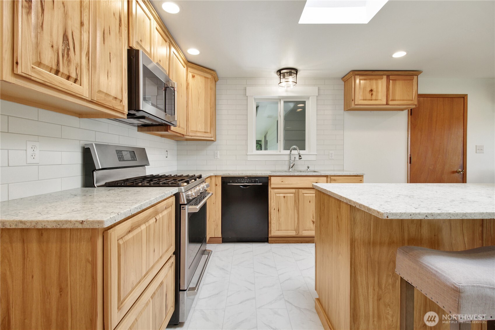 722 172nd Street Property Photo 10