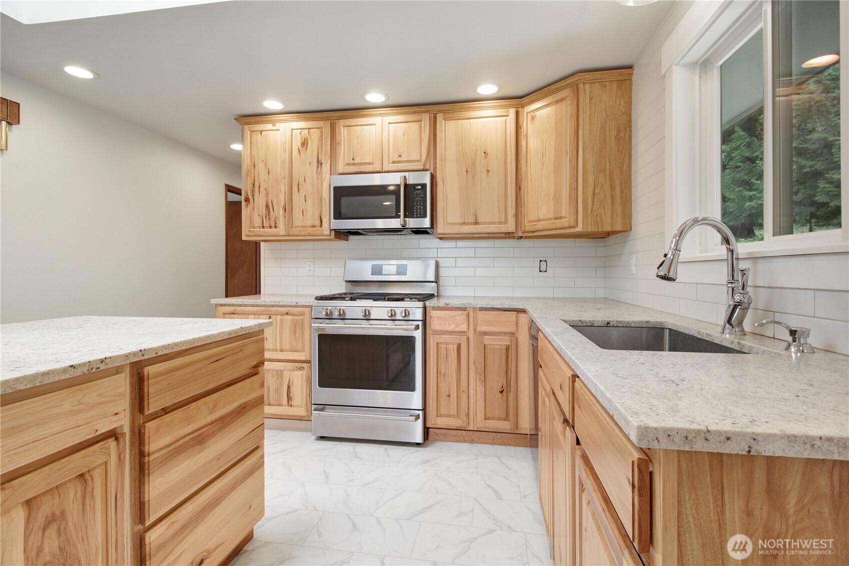 722 172nd Street Property Photo 11