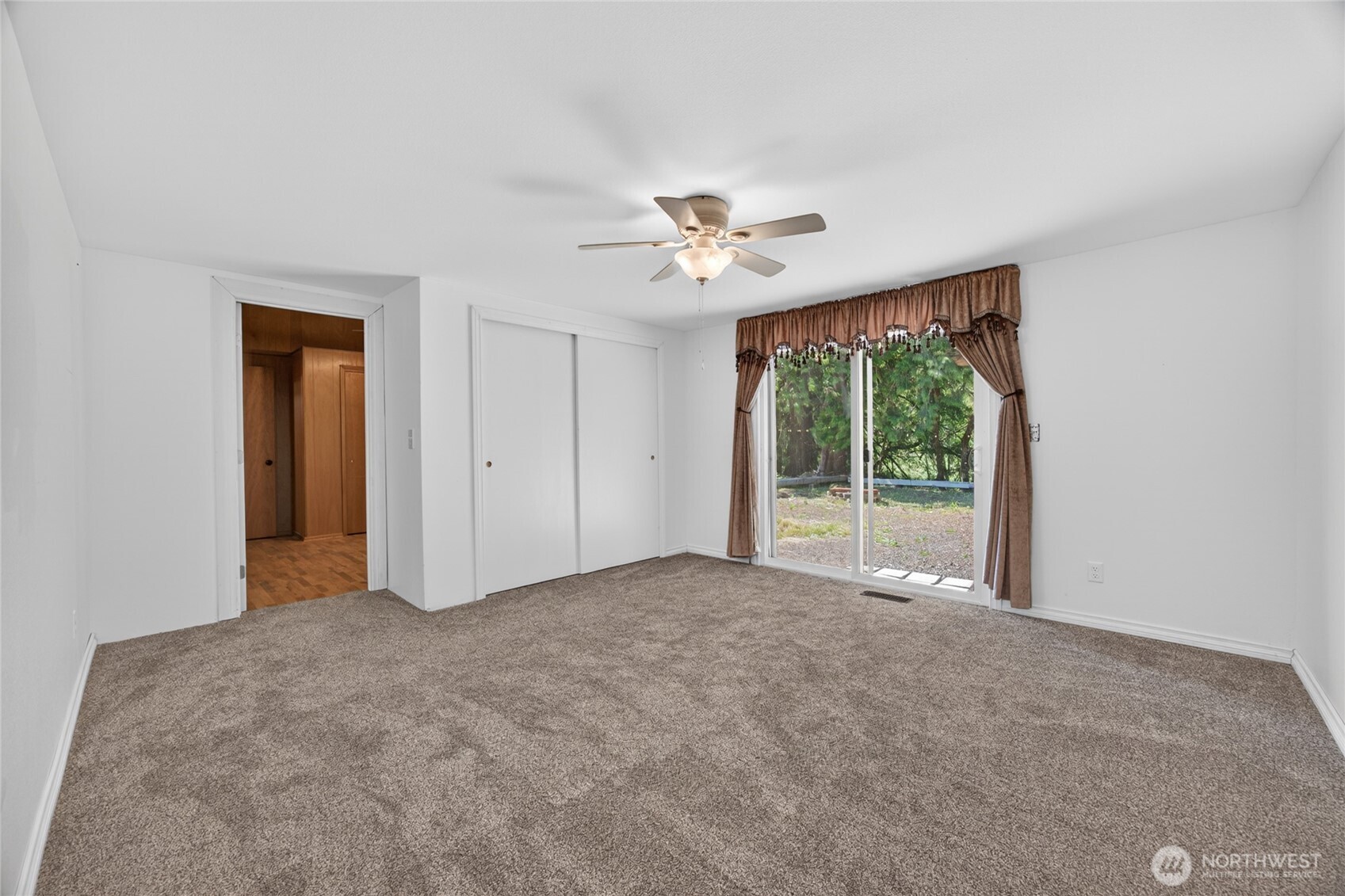 8442 Us Highway 12 Property Photo 26