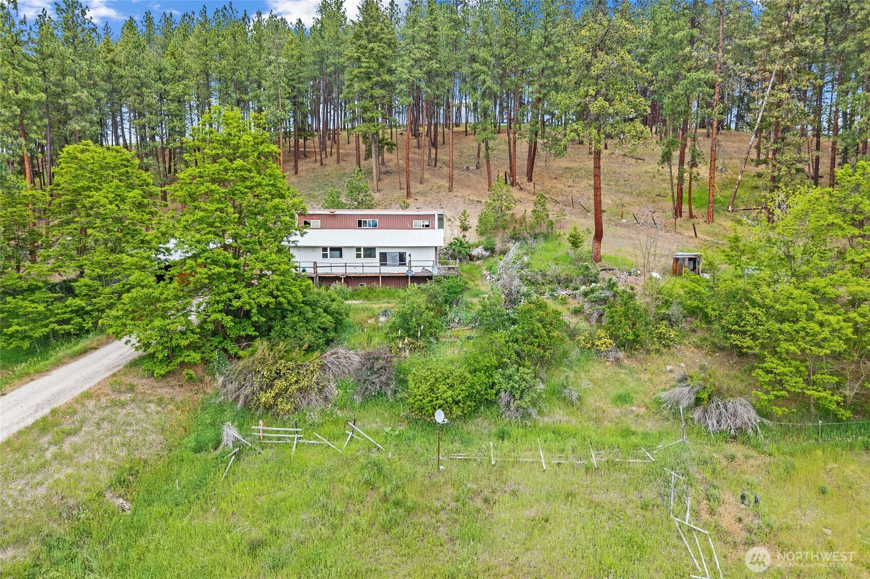 637 Hwy 20 Property Photo 29