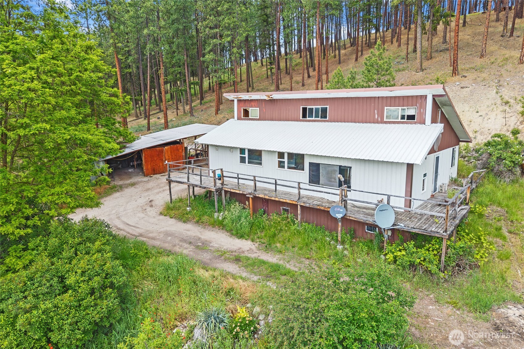 637 Hwy 20 Property Photo 30