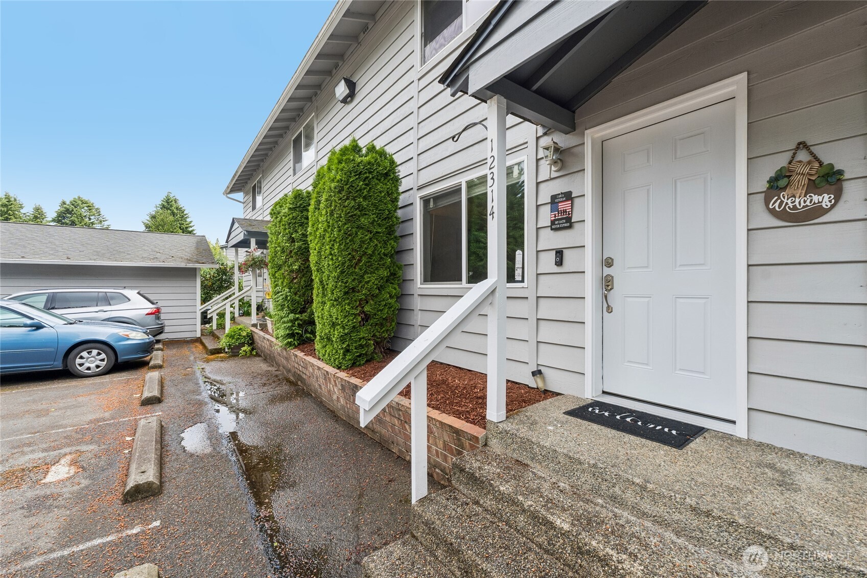 12314 121st Street Property Photo 8