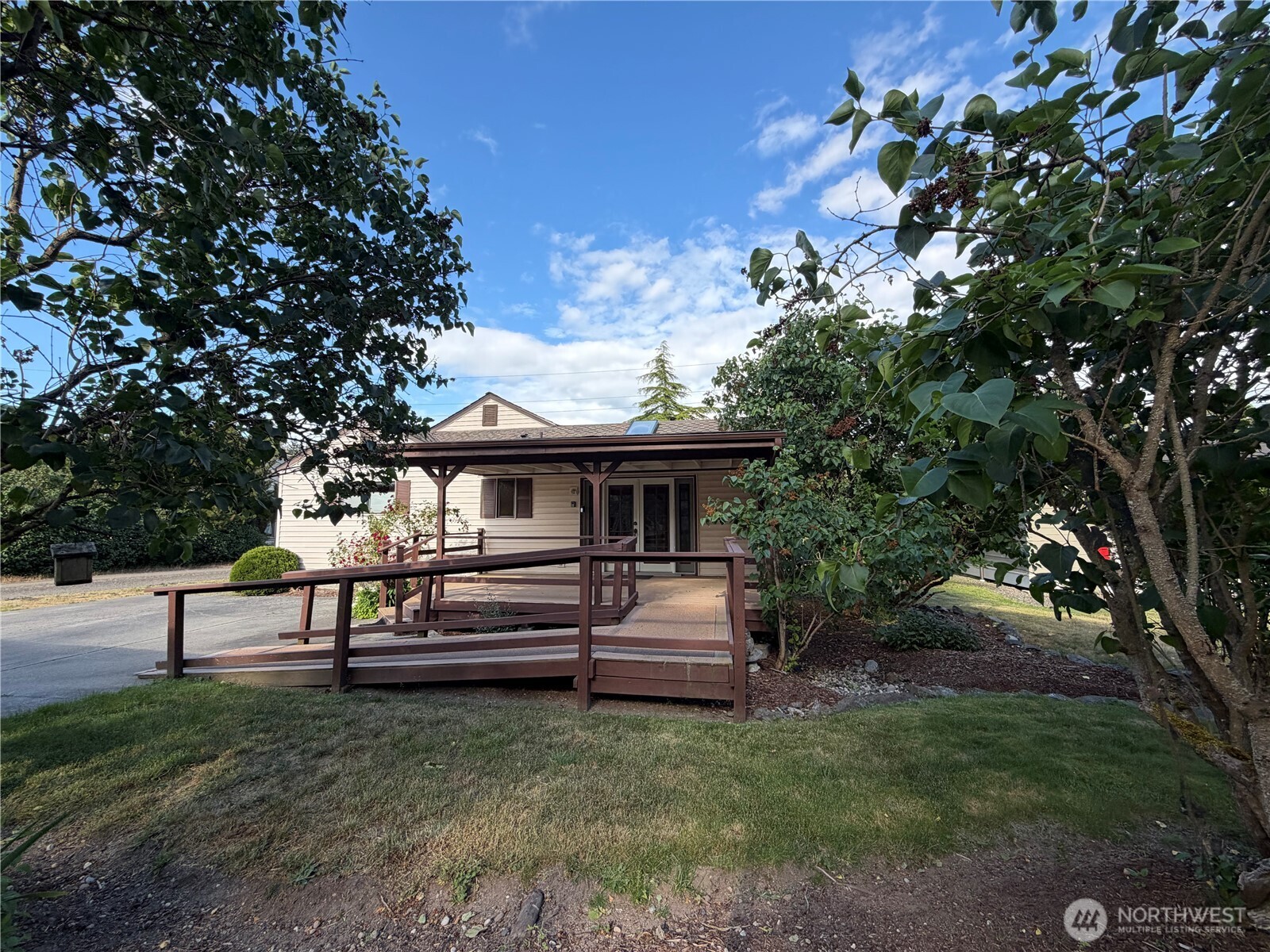 11223 Rhody Drive Property Photo 3