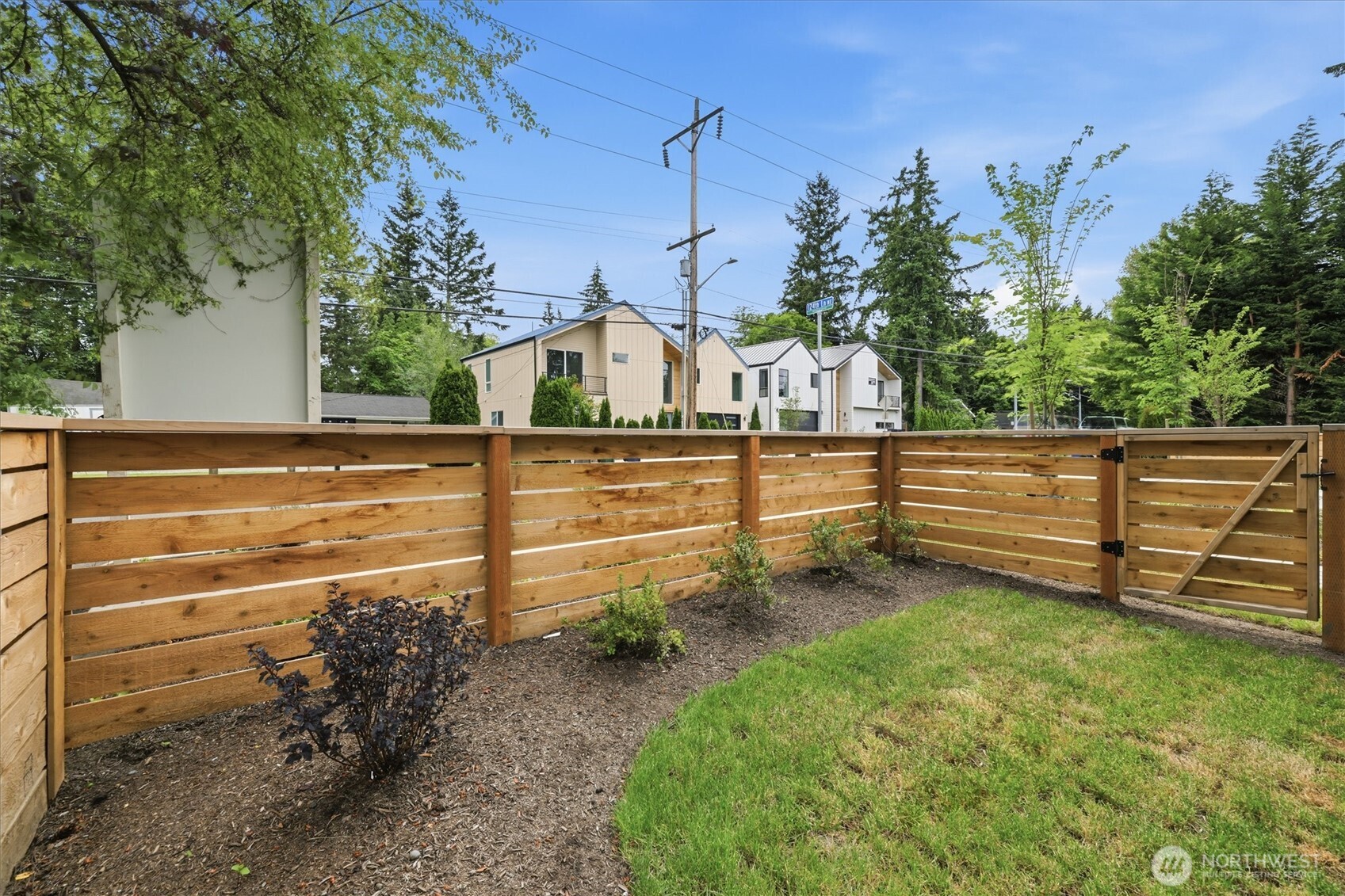 12426 Ne 90th Street Property Photo 5