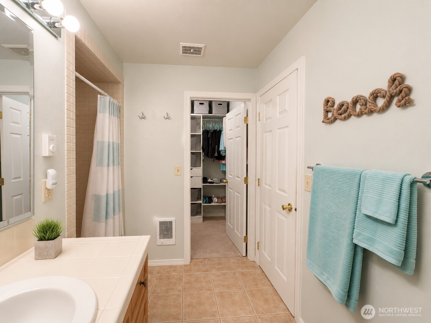 214 Canal Drive Property Photo 19