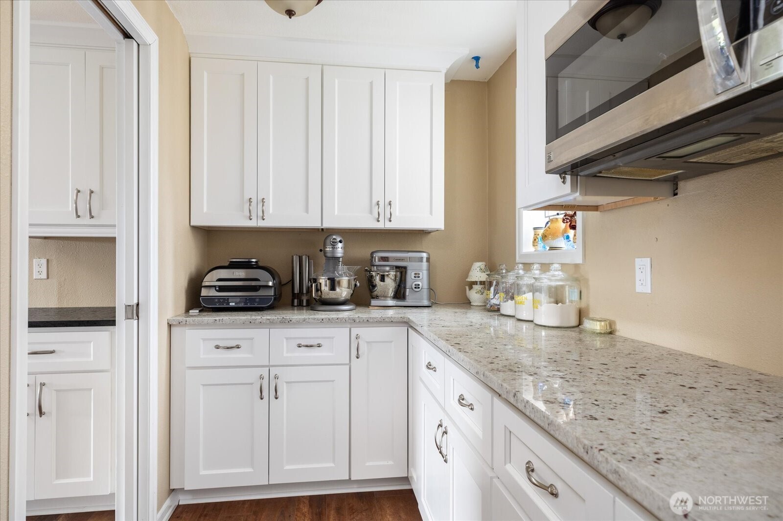 1596 Links Way Property Photo 12