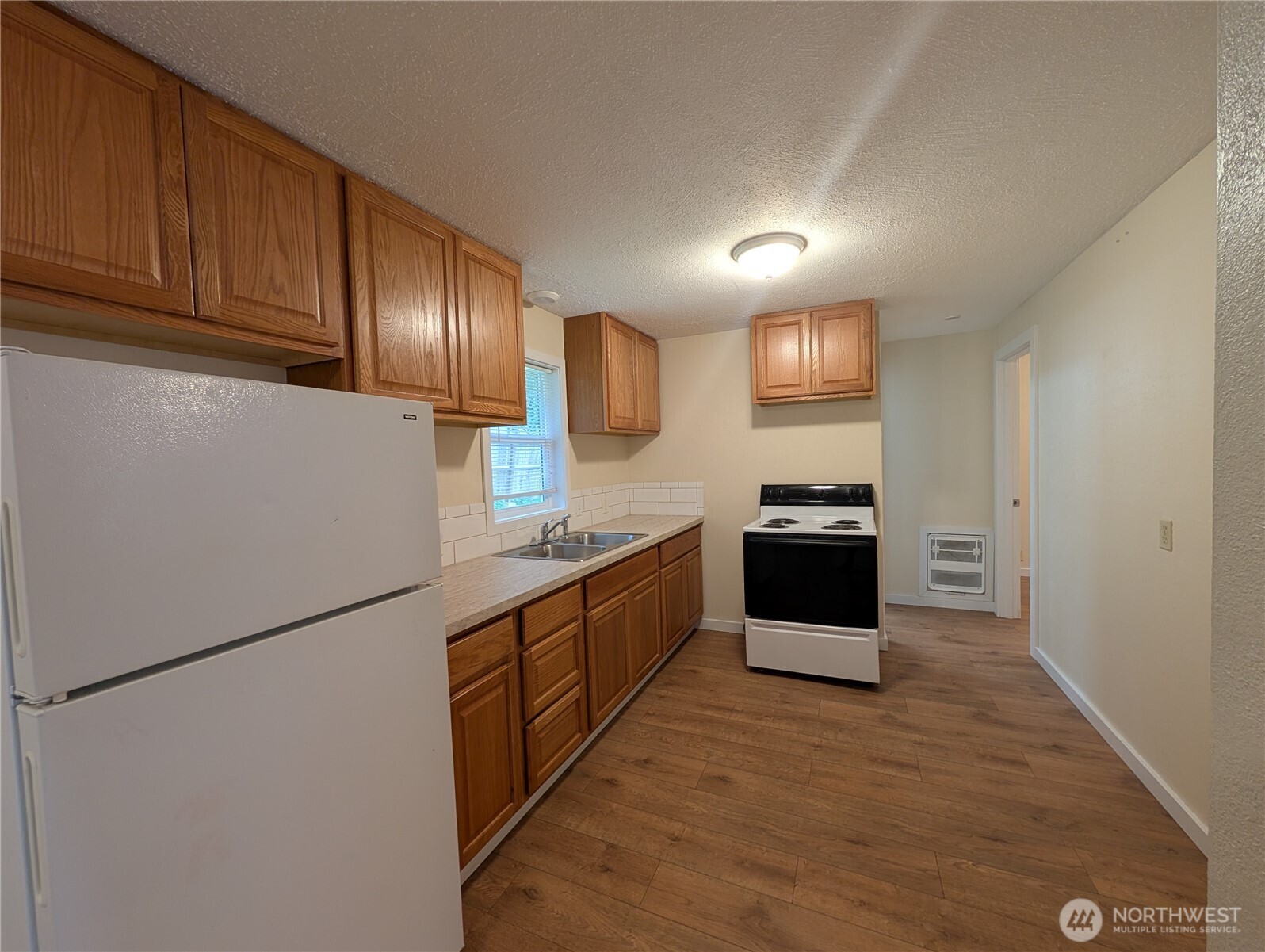 11002 Idlewild Road Property Photo 9