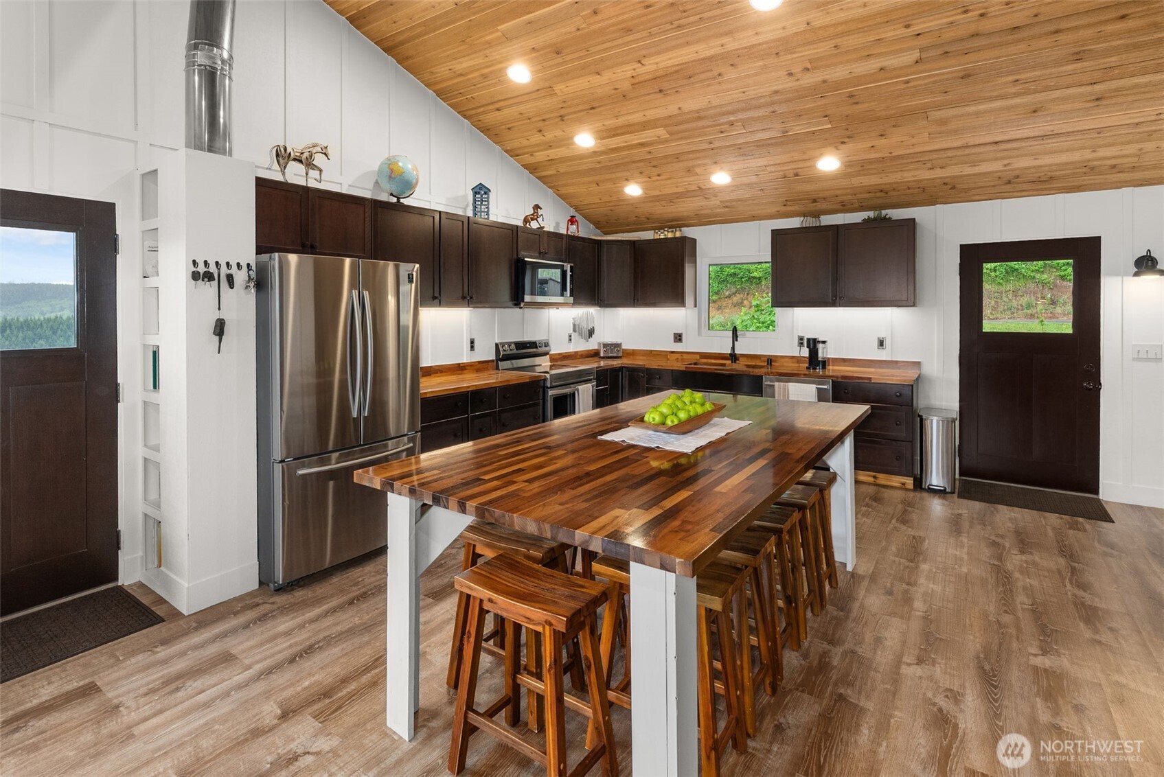484 Salmon Creek Road Property Photo 10