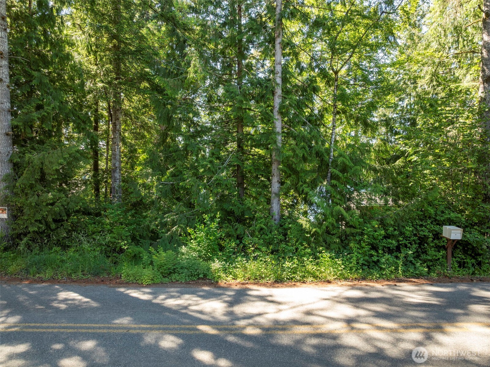 861 E Trails End Drive Property Photo 17