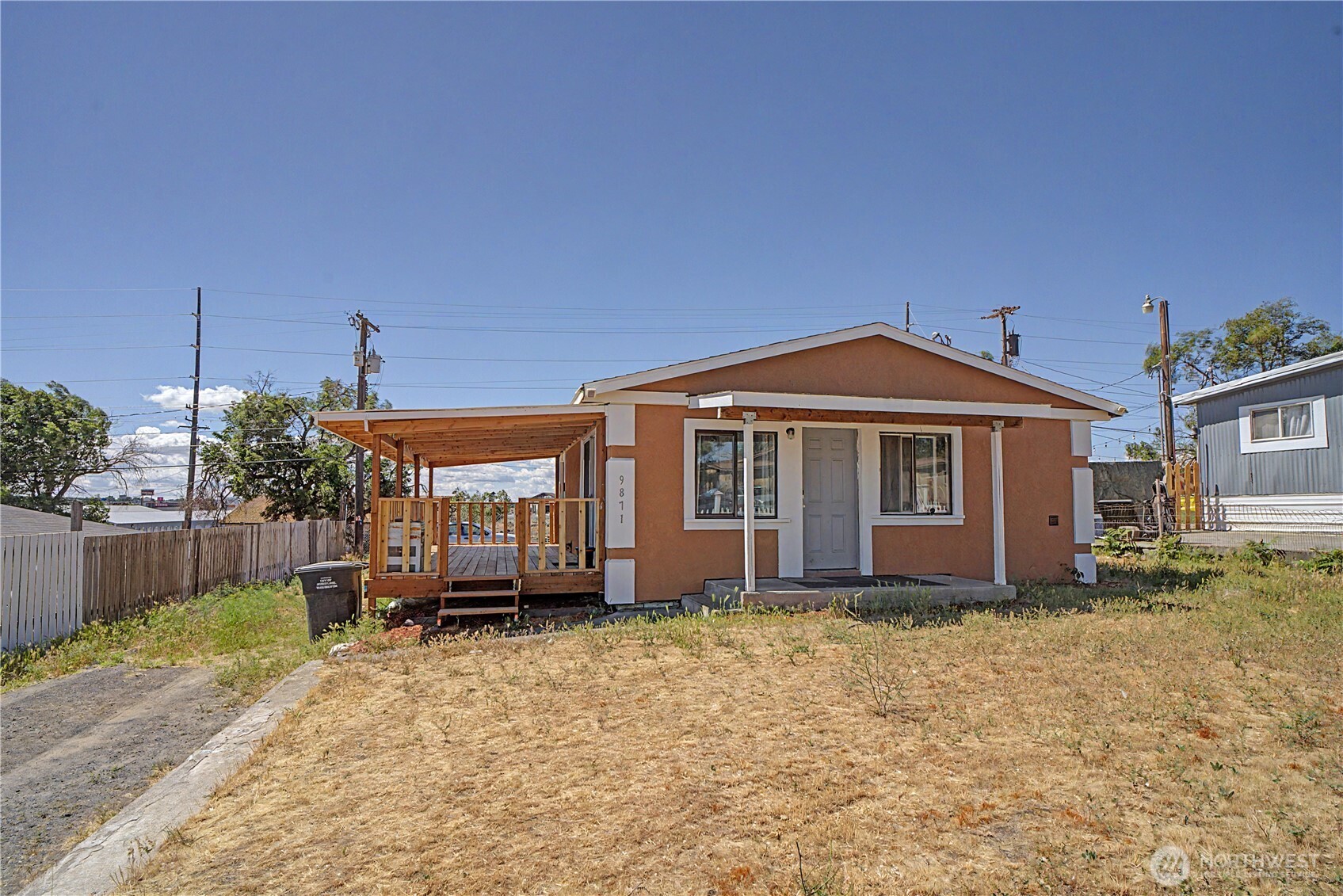 9871 Highland Drive Property Photo 3