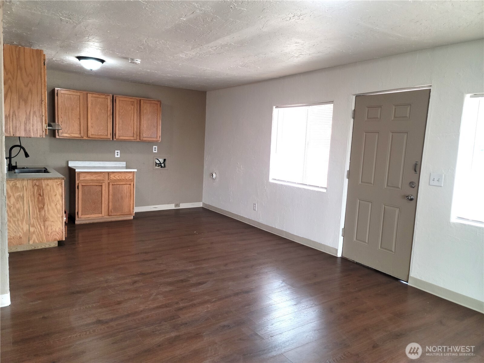 9871 Highland Drive Property Photo 10