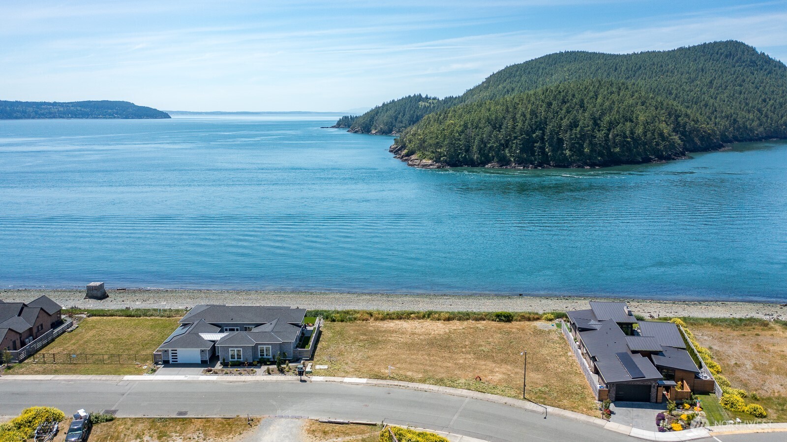 2207 Skyline Way Property Photo 9