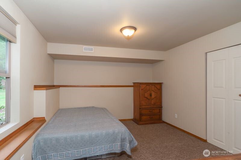 514 Bywater Way Property Photo 30