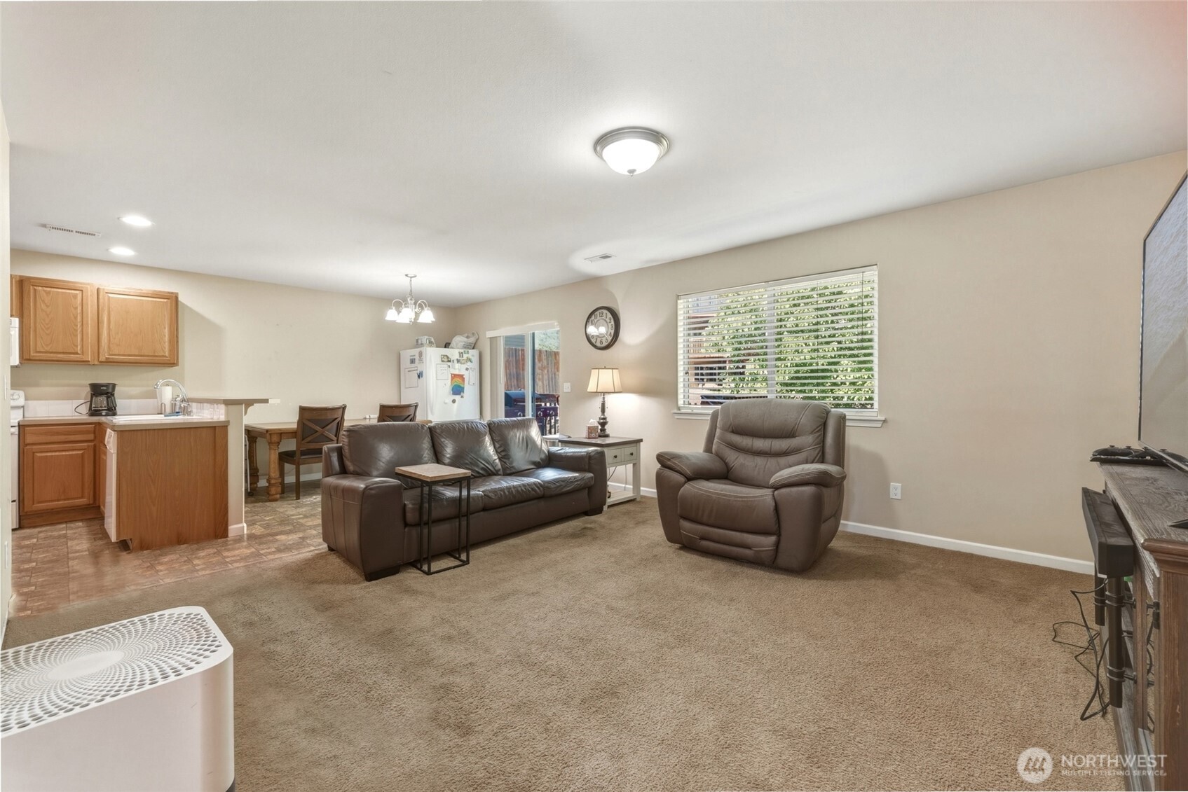 390 Austin Street Property Photo 5