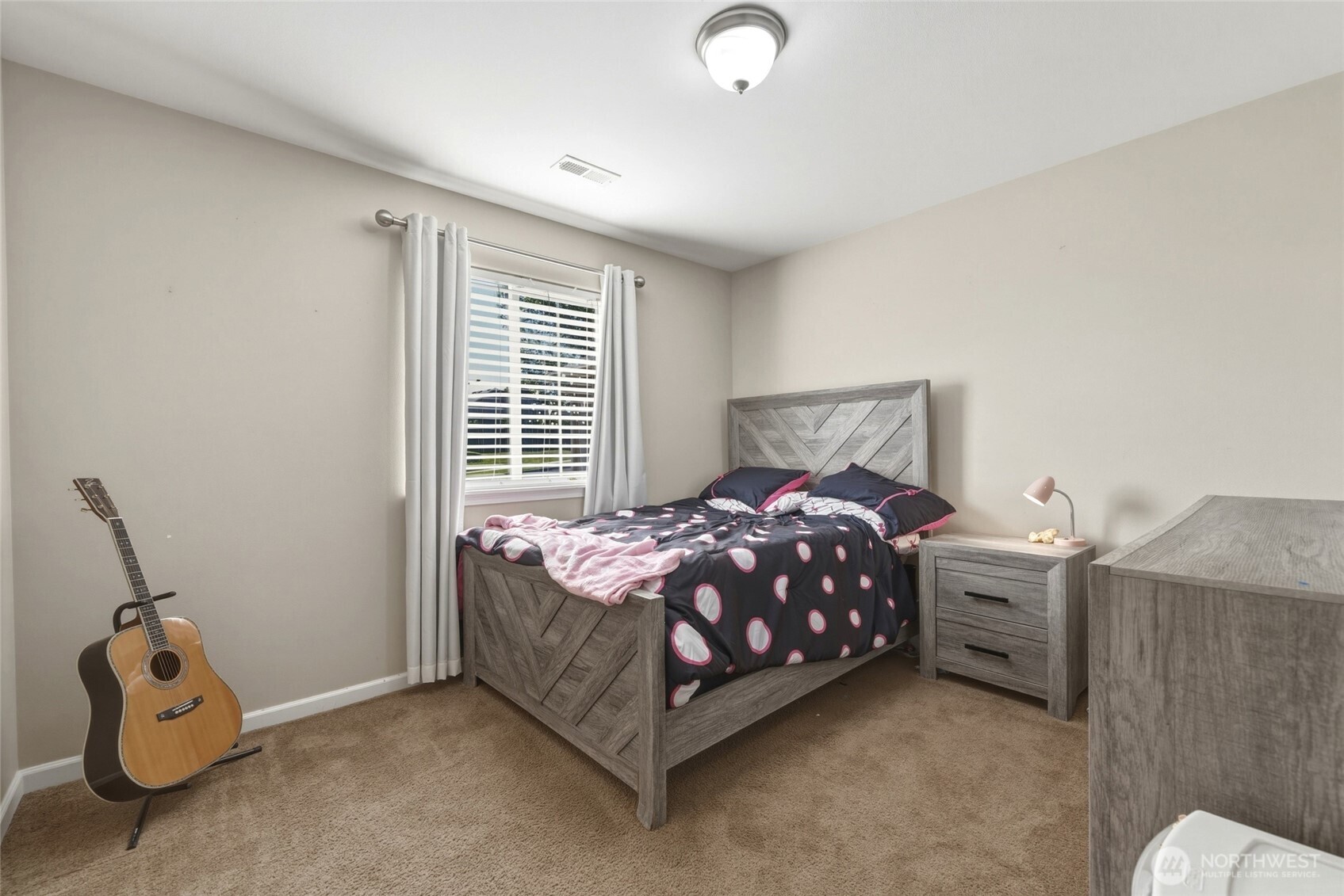 390 Austin Street Property Photo 14
