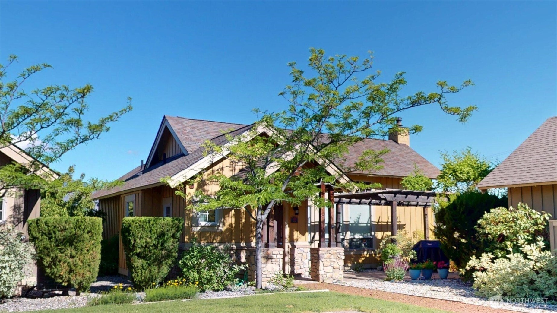 102 Village Way Property Photo 1