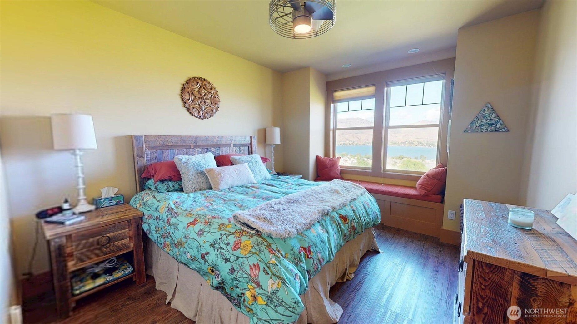 102 Village Way Property Photo 5