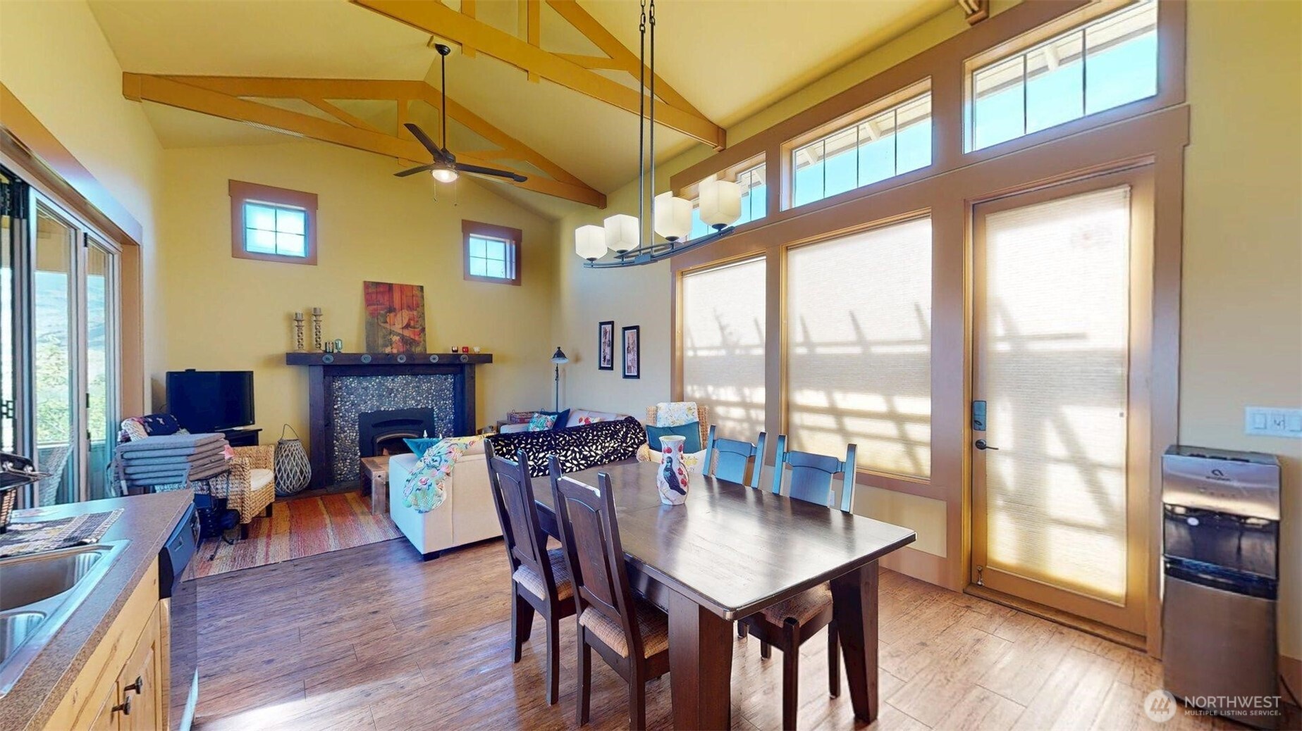 102 Village Way Property Photo 10