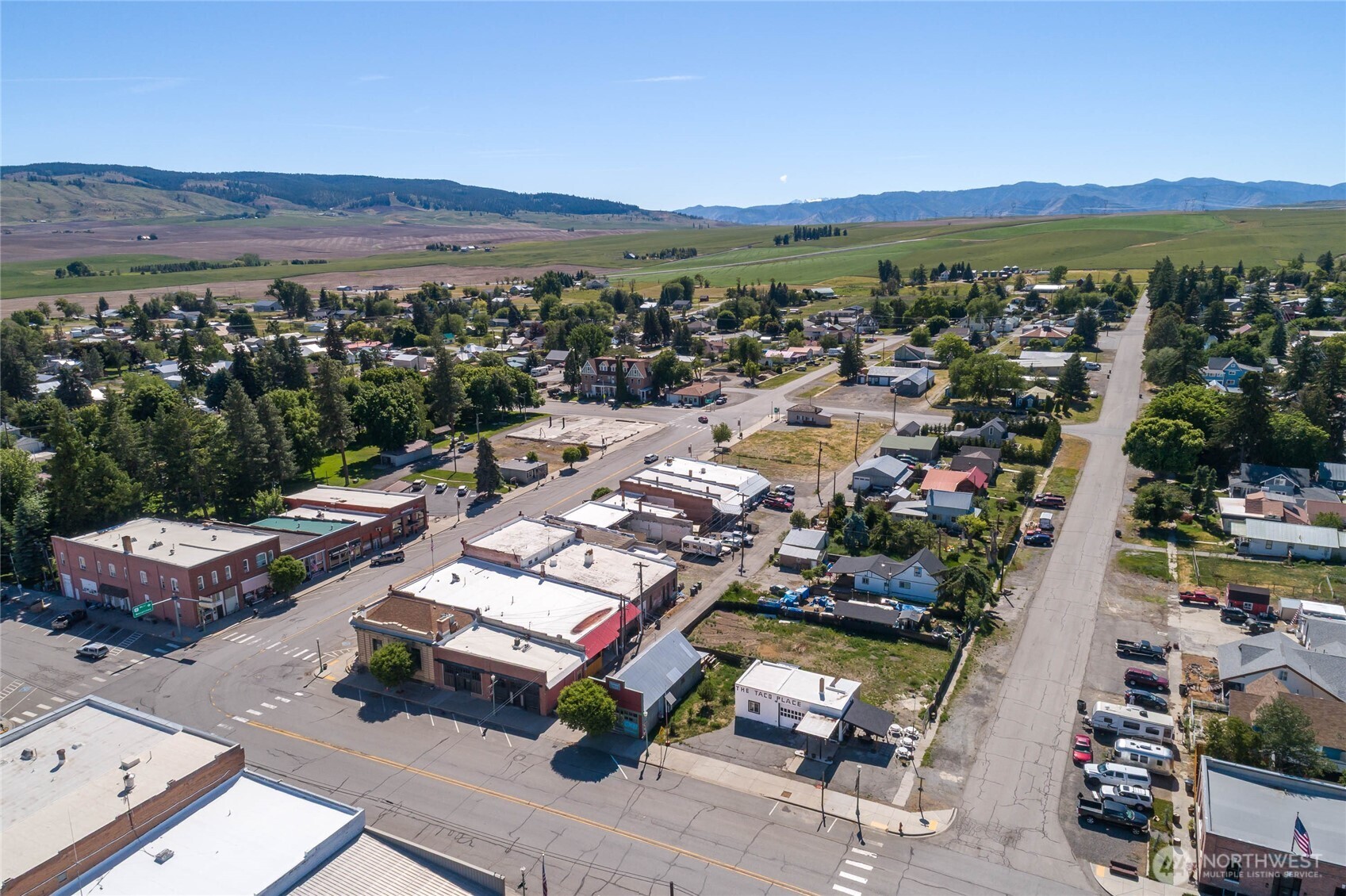 108 N Chelan Avenue Property Photo 3