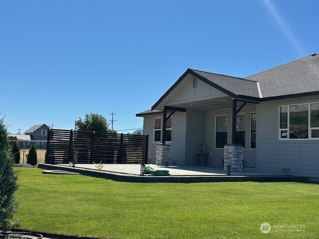 949 N Newport Loop Property Photo 2