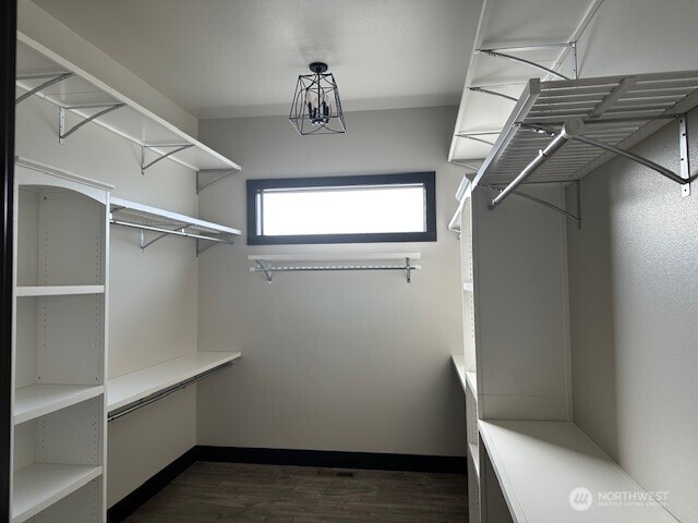 949 N Newport Loop Property Photo 12