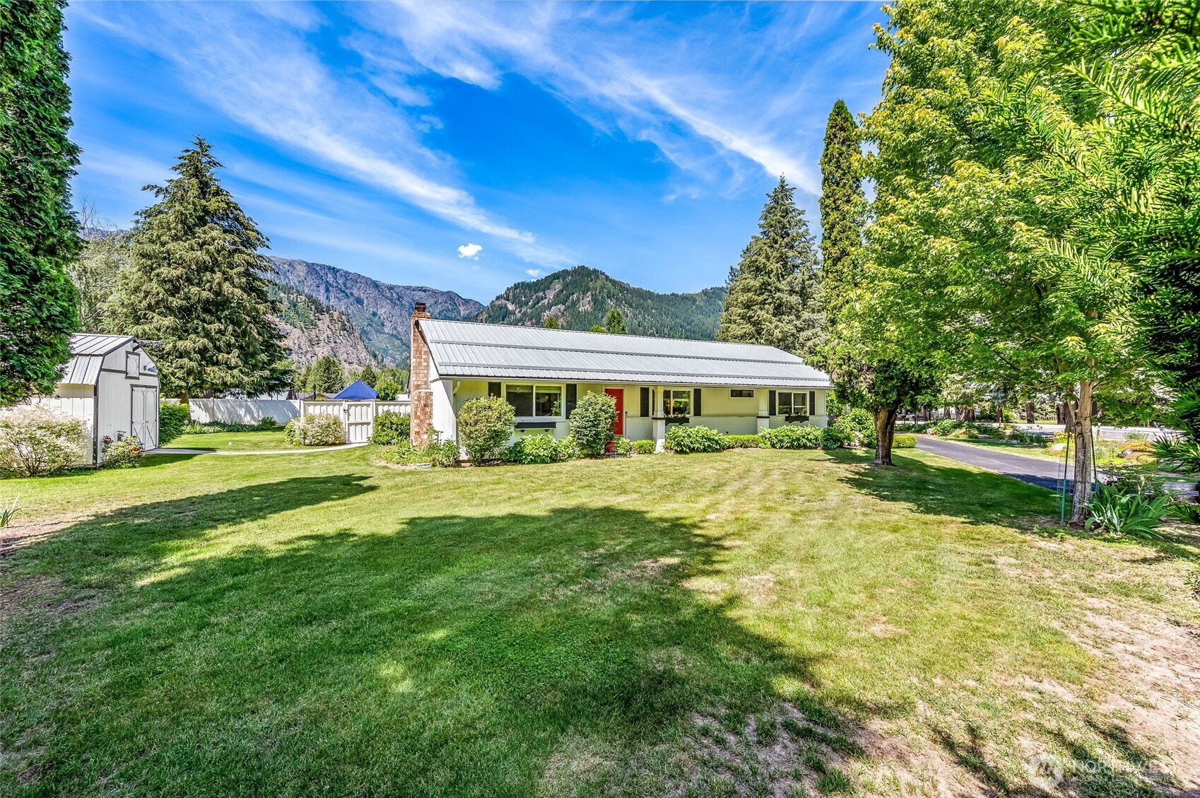 9280 E Leavenworth Road Property Photo 1