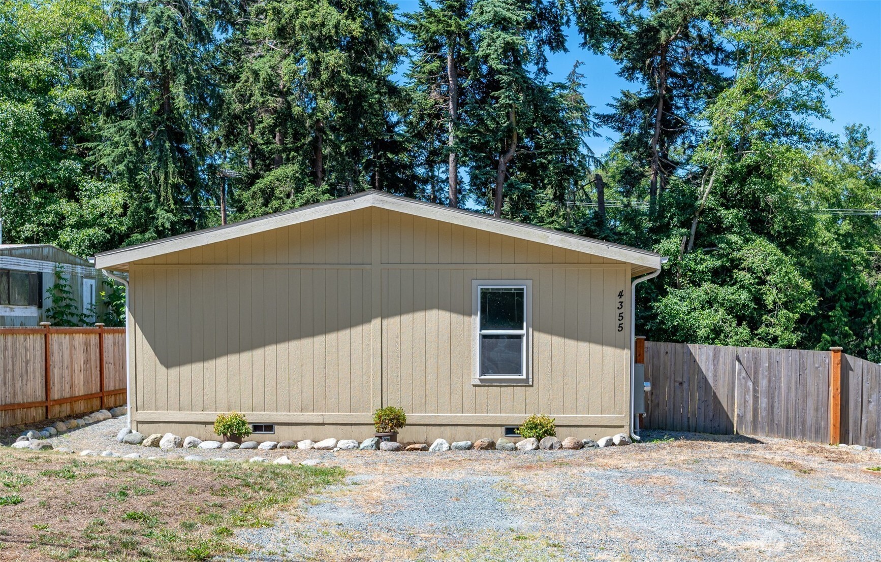 4355 Northgate Drive Property Photo 4