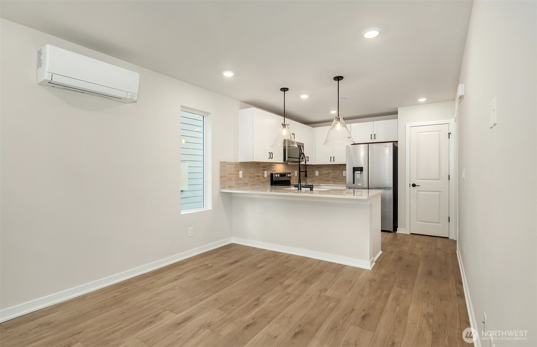 16033 23rd Avenue Property Photo 5