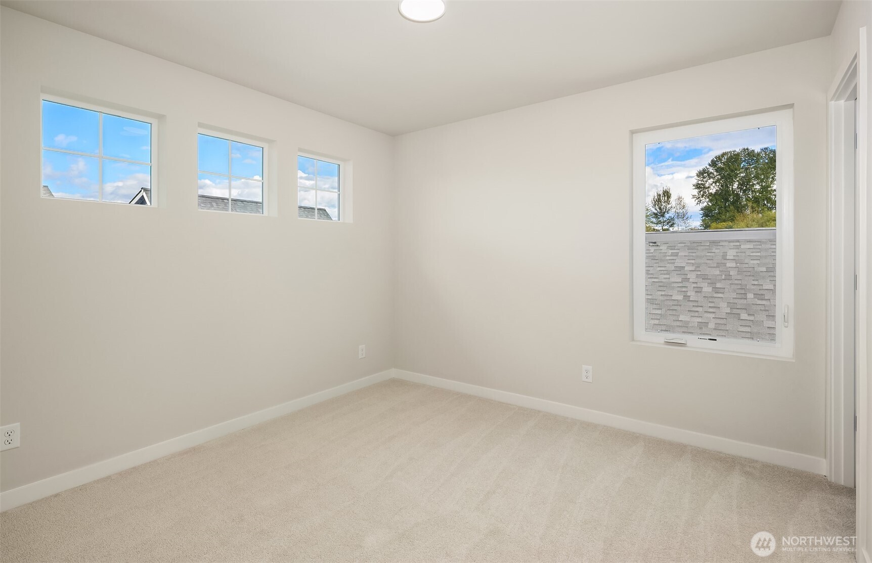 16033 23rd Avenue Property Photo 13