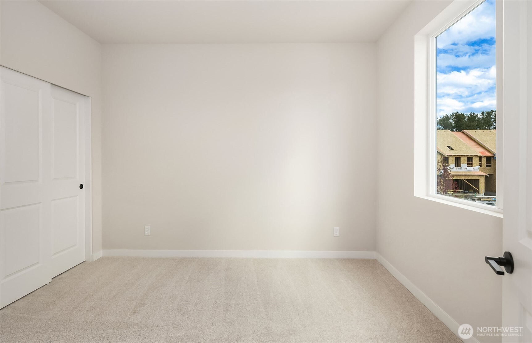 16033 23rd Avenue Property Photo 15