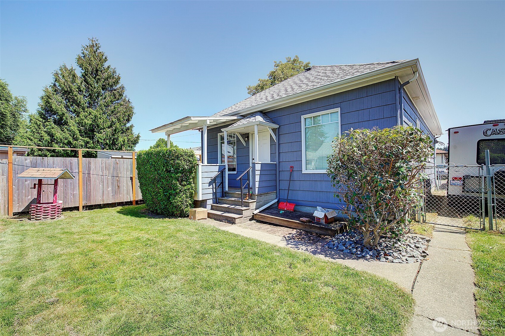 320 Williams Avenue Property Photo 3