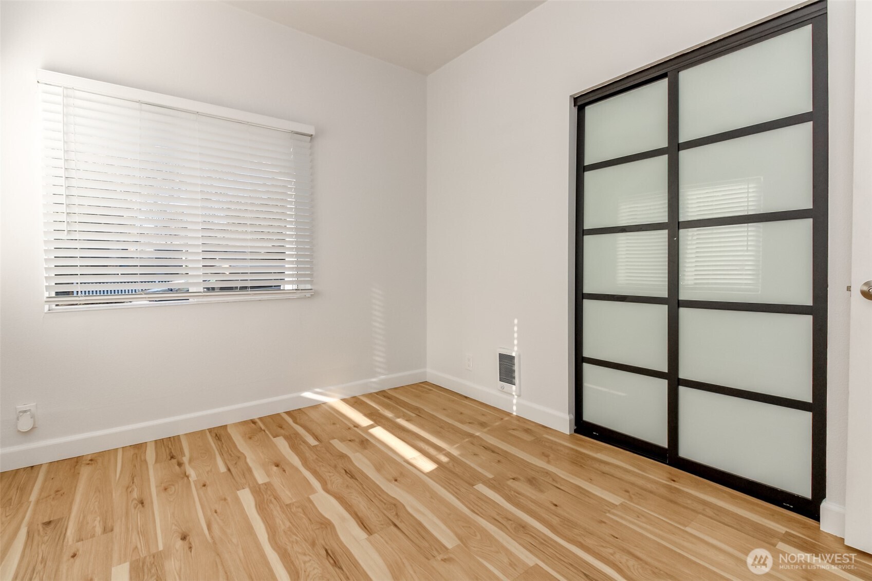 320 Williams Avenue Property Photo 11