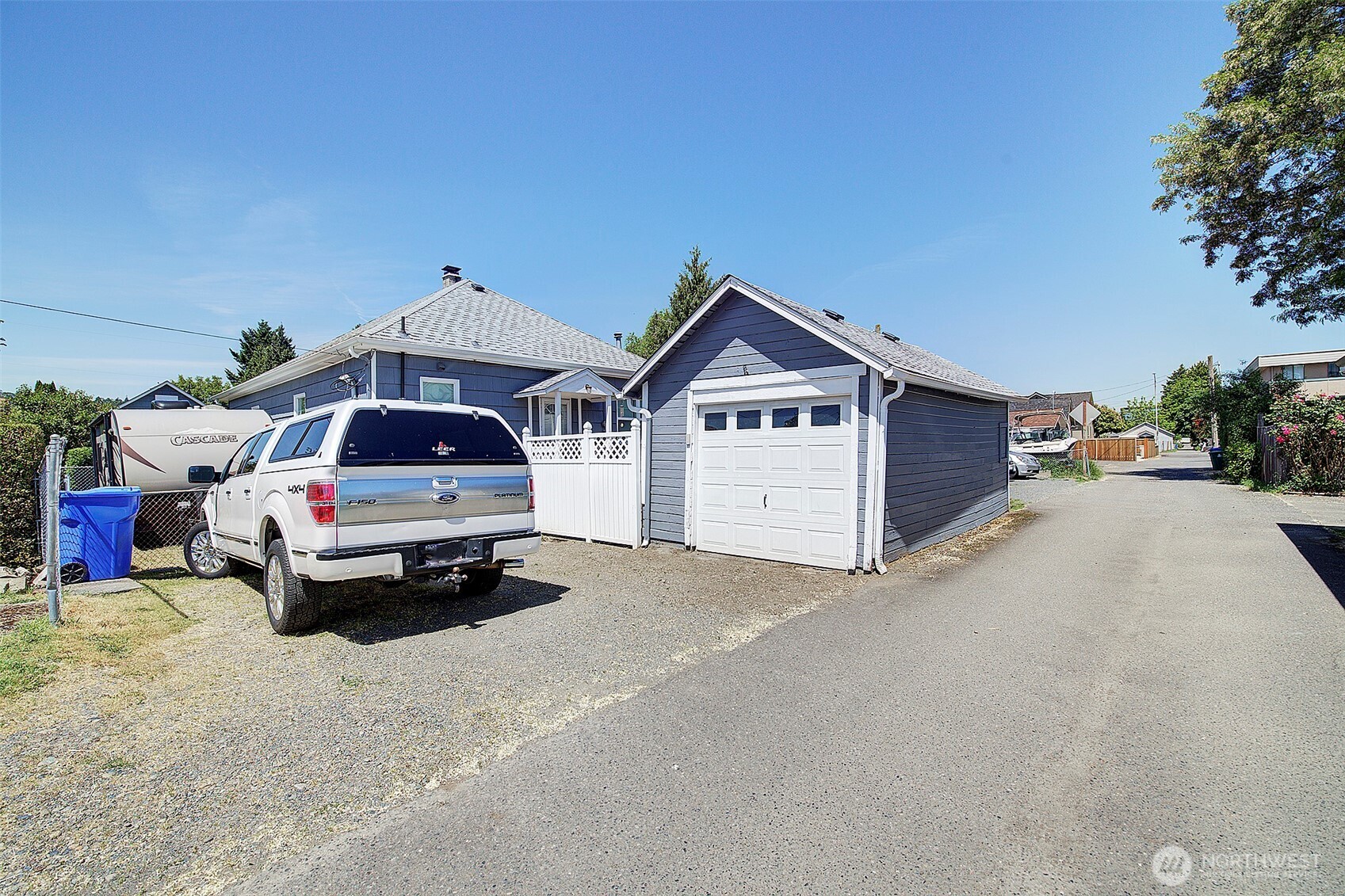320 Williams Avenue Property Photo 20