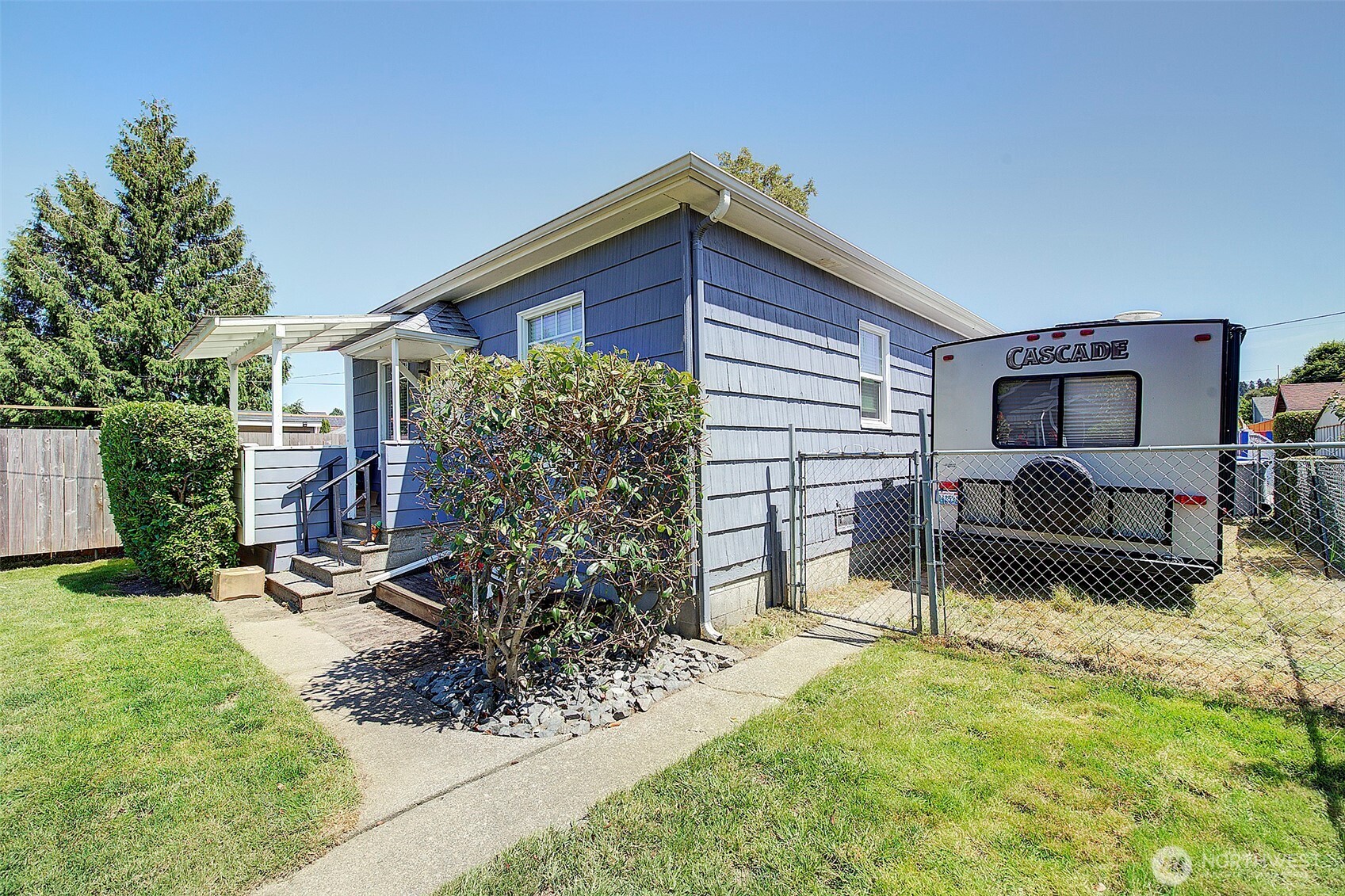 320 Williams Avenue Property Photo 24