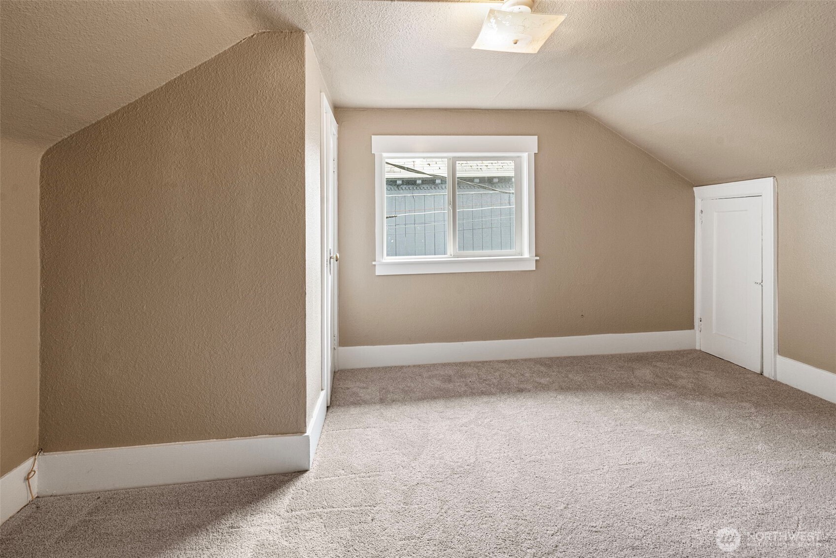 1208 S 14th Street Property Photo 17