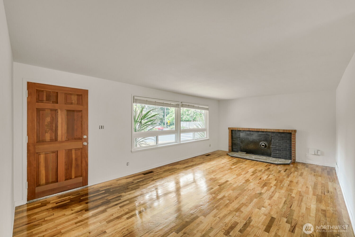 7525 200th St Sw Property Photo 5