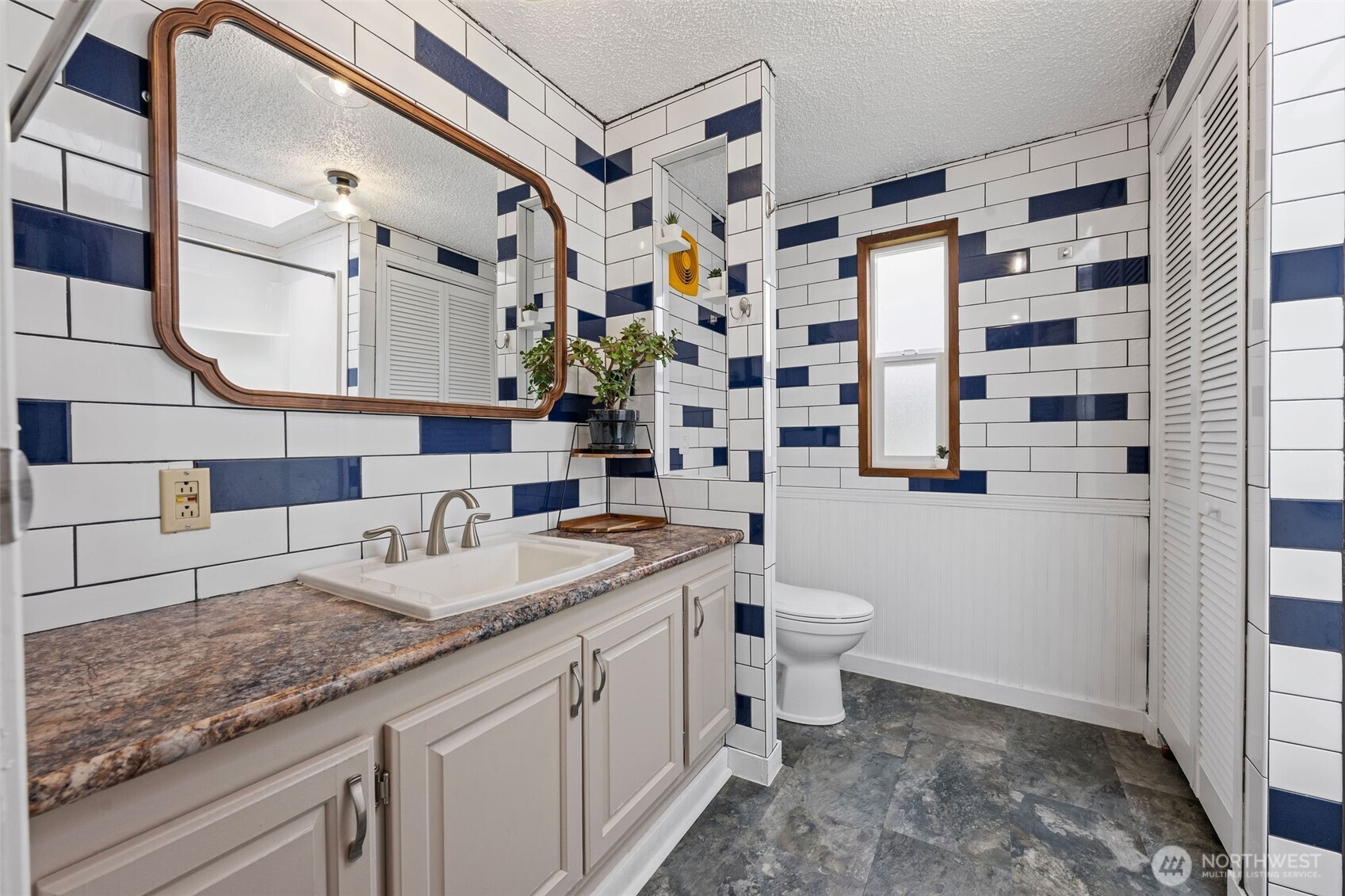 1507 198 Place Property Photo 9