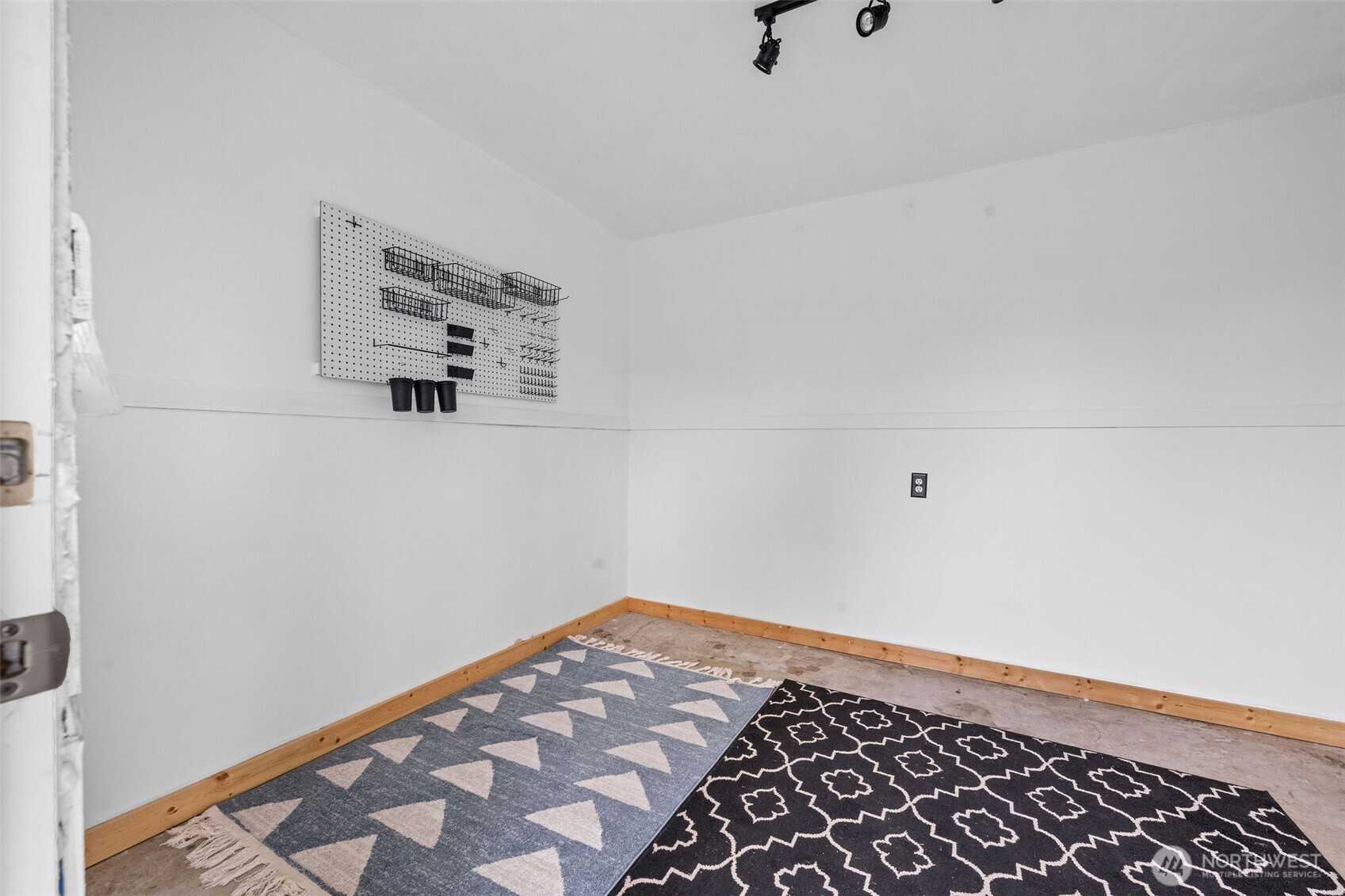1507 198 Place Property Photo 16