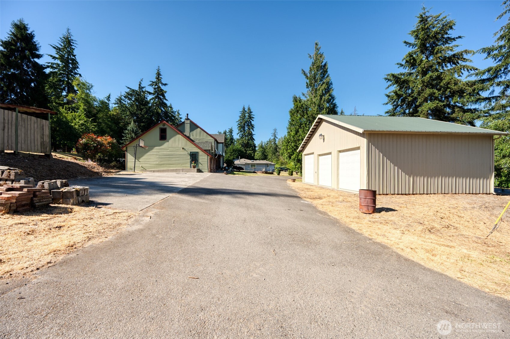 36721 6th Avenue Property Photo 4