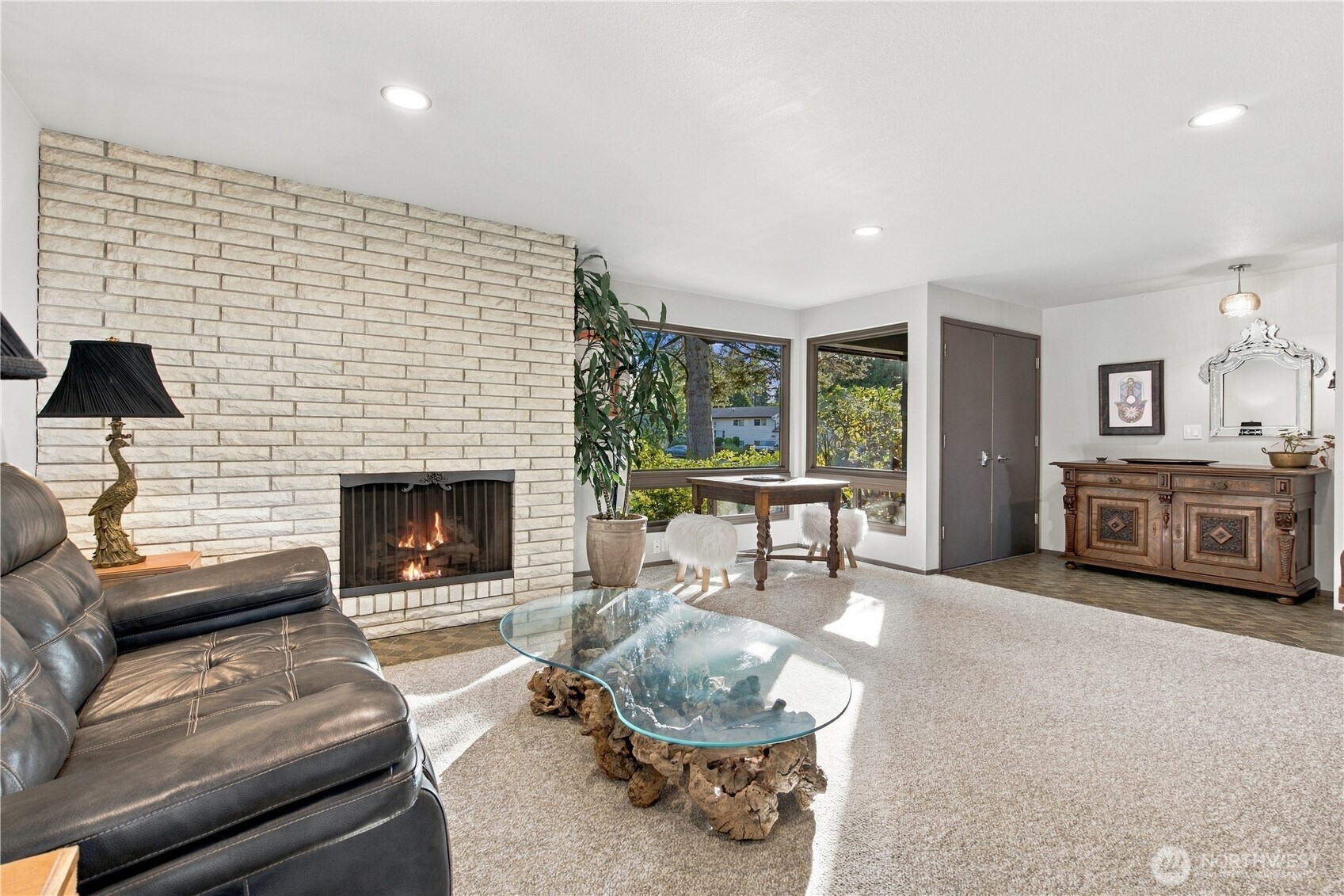 29902 2nd Place Property Photo 5